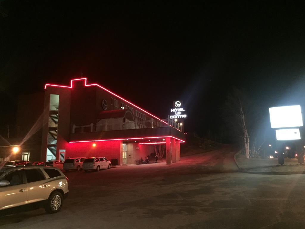 Travelodge By Wyndham Baie Comeau Exterior photo