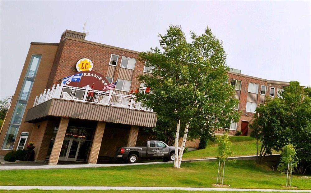 Travelodge By Wyndham Baie Comeau Exterior photo